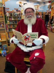 Santa reading SS (2)